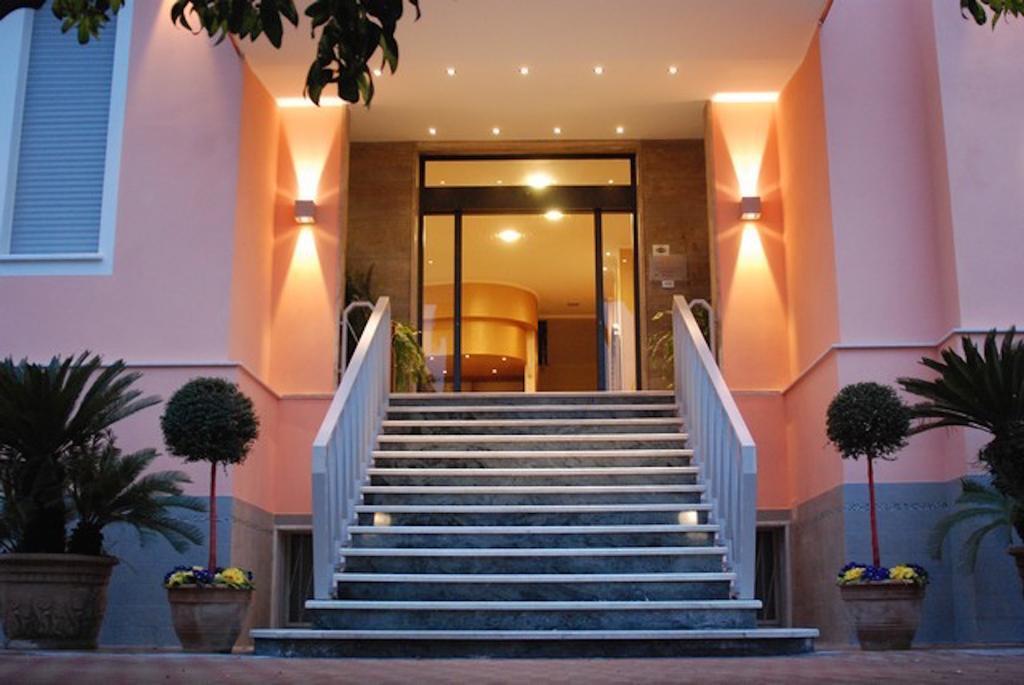 Hotel Napoleon Σαν Ρέμο Εξωτερικό φωτογραφία